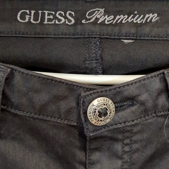 Black Guess Jeans - Picture 2 of 4